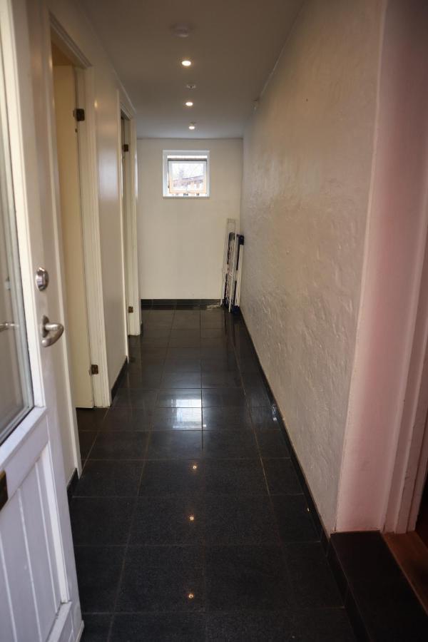 Rooms In Quiet Yellow Courtyard Apartment Kopenhagen Bagian luar foto