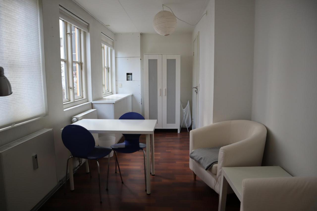 Rooms In Quiet Yellow Courtyard Apartment Kopenhagen Bagian luar foto