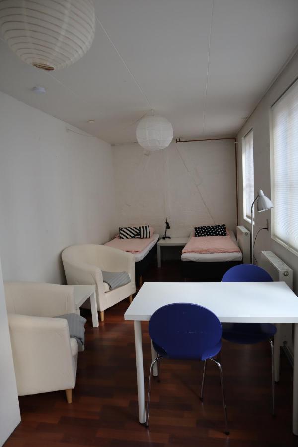 Rooms In Quiet Yellow Courtyard Apartment Kopenhagen Bagian luar foto