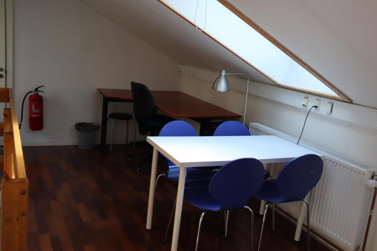 Rooms In Quiet Yellow Courtyard Apartment Kopenhagen Bagian luar foto